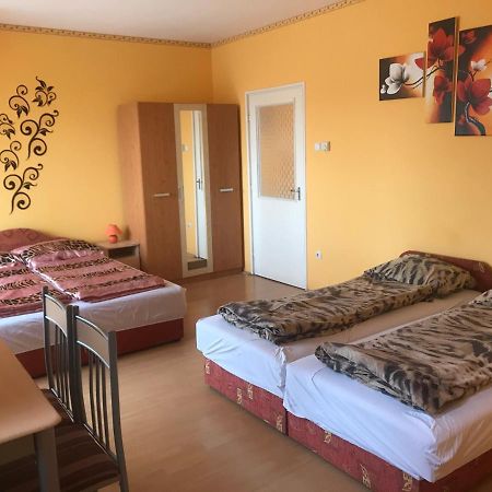 Apartman Sas 6 Appartement Hajdúszoboszló Buitenkant foto