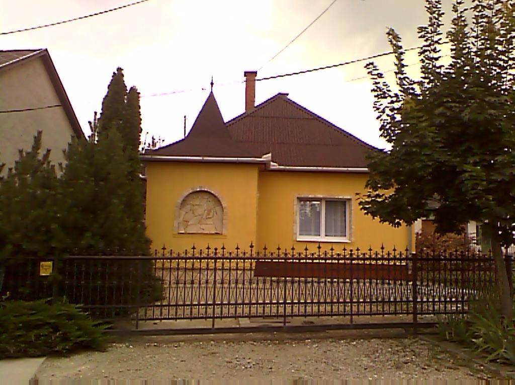 Apartman Sas 6 Appartement Hajdúszoboszló Buitenkant foto